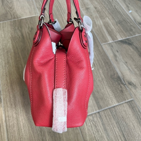 COACH NWT!! Edie 28 in Washed Red Pebble Leather Hobo Shoulder Bag # 57124 - Picture 6 of 16